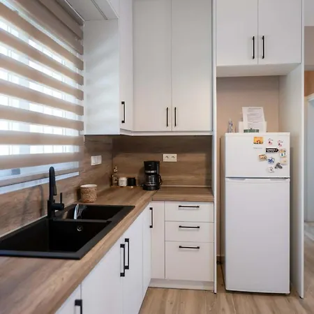 Amfithea Guest House
