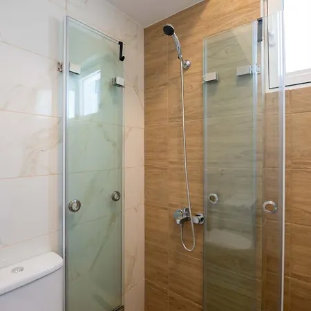 Amfithea Guest House